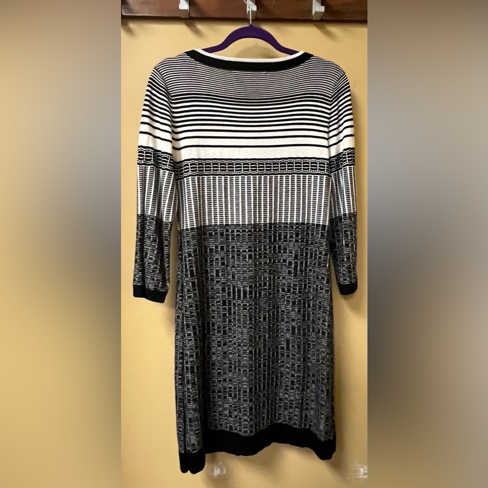Ivanka Trump Black & White Geometric Pattern Sweater Dress with 3/4 Sleeves - Picture 5 of 8